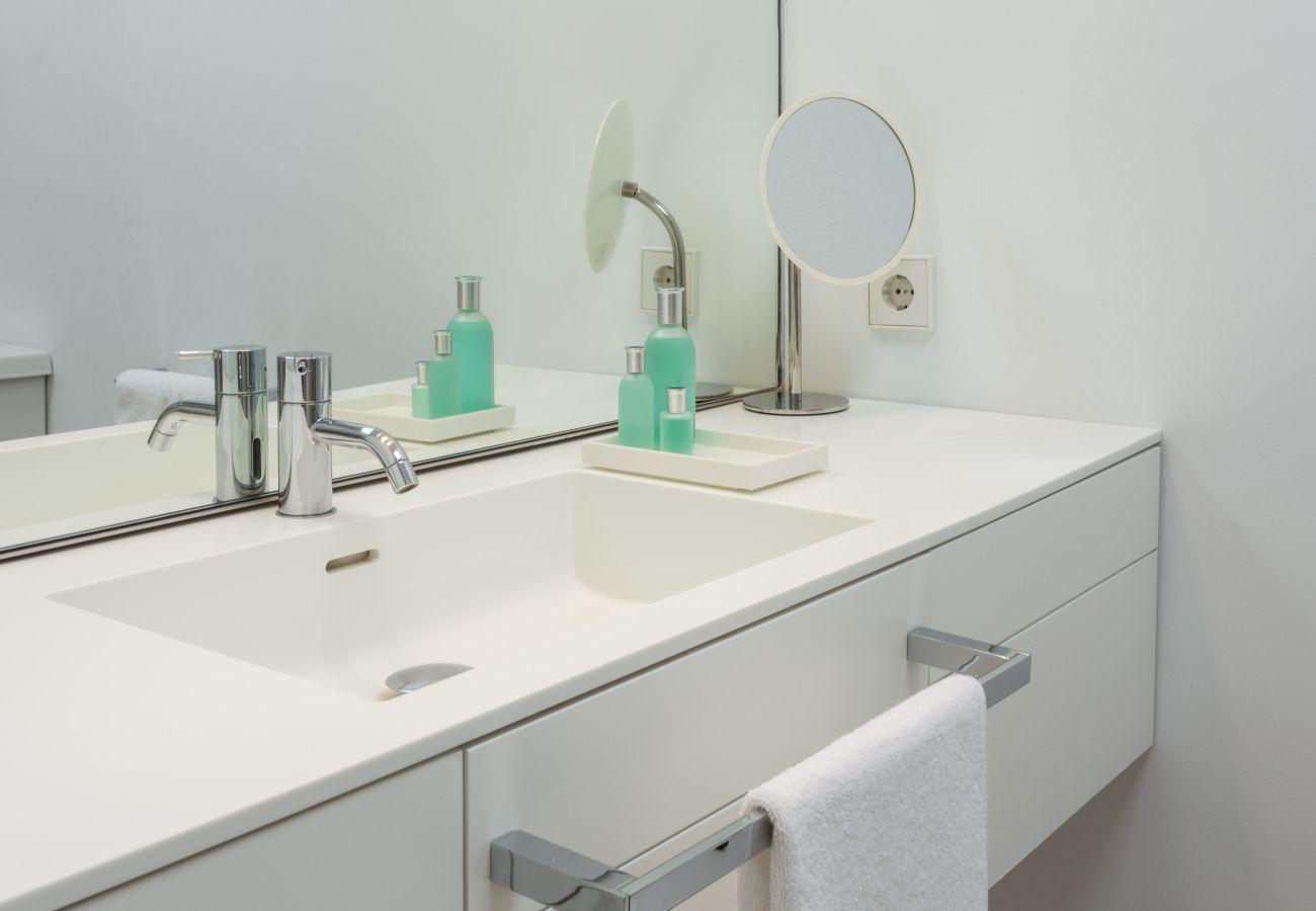 Apartment in Seville - Puerta del Arenal I