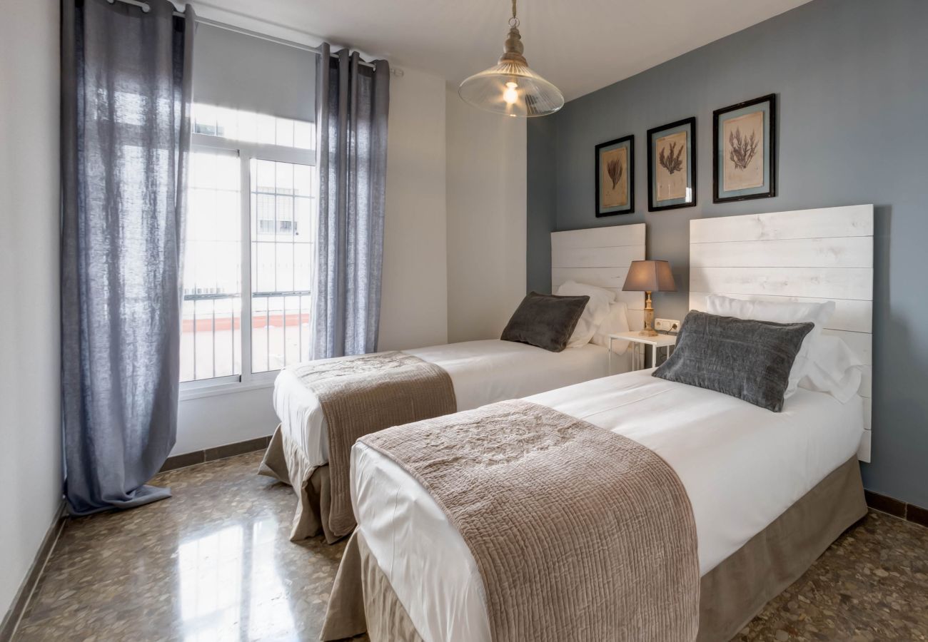 Apartment in Seville - Bailen