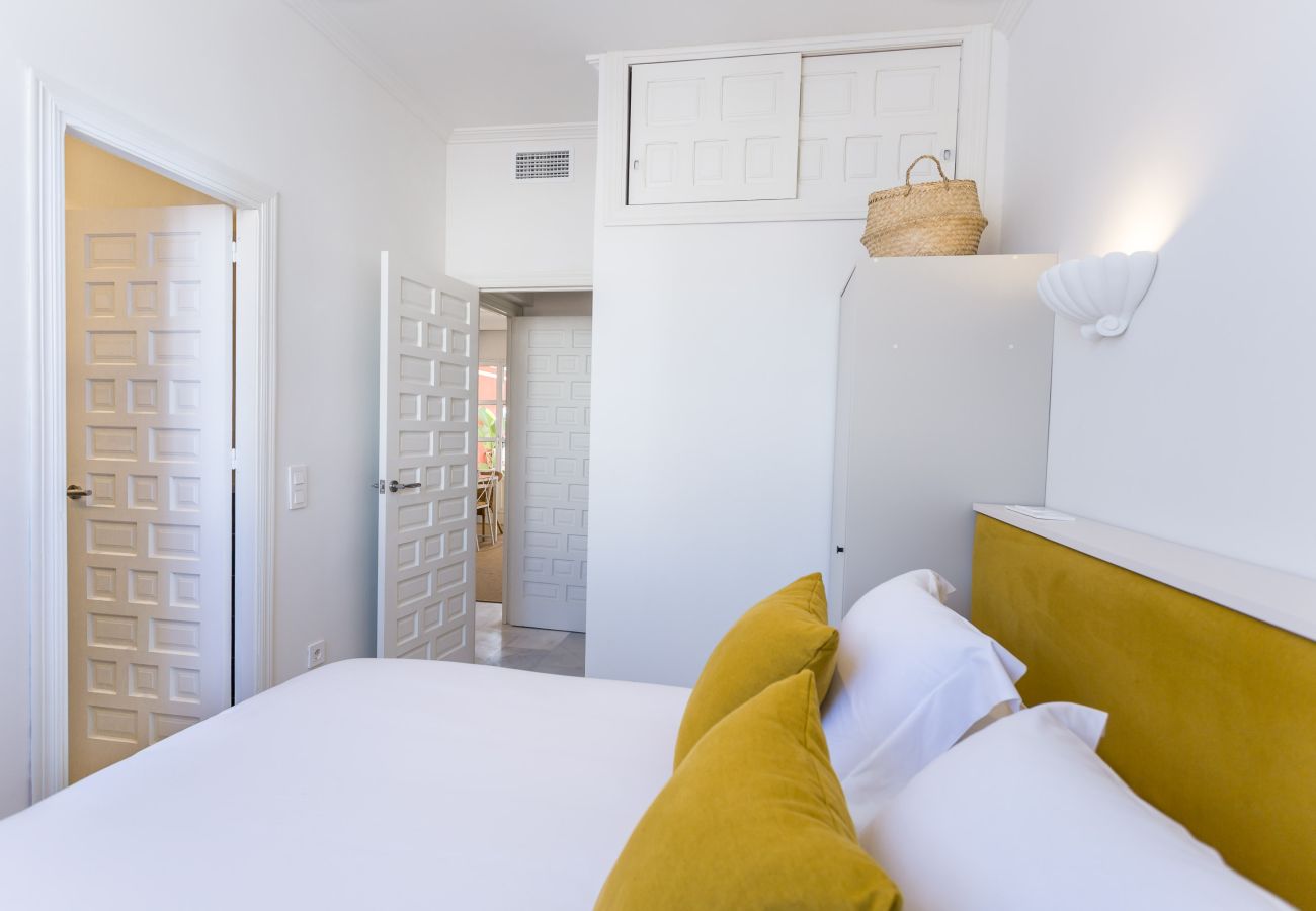 Apartment in Seville - Adriano 2.1