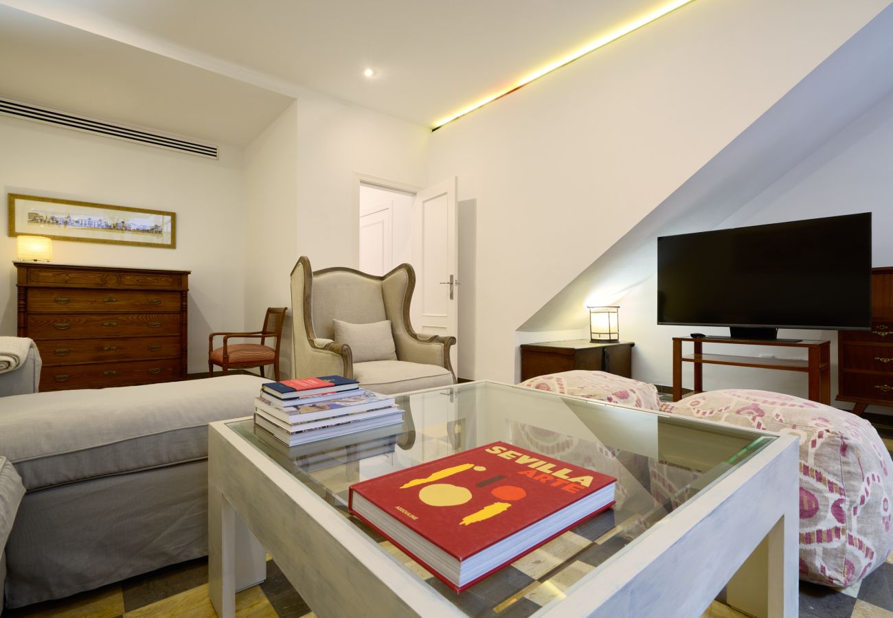 House in Seville - San Bernardo