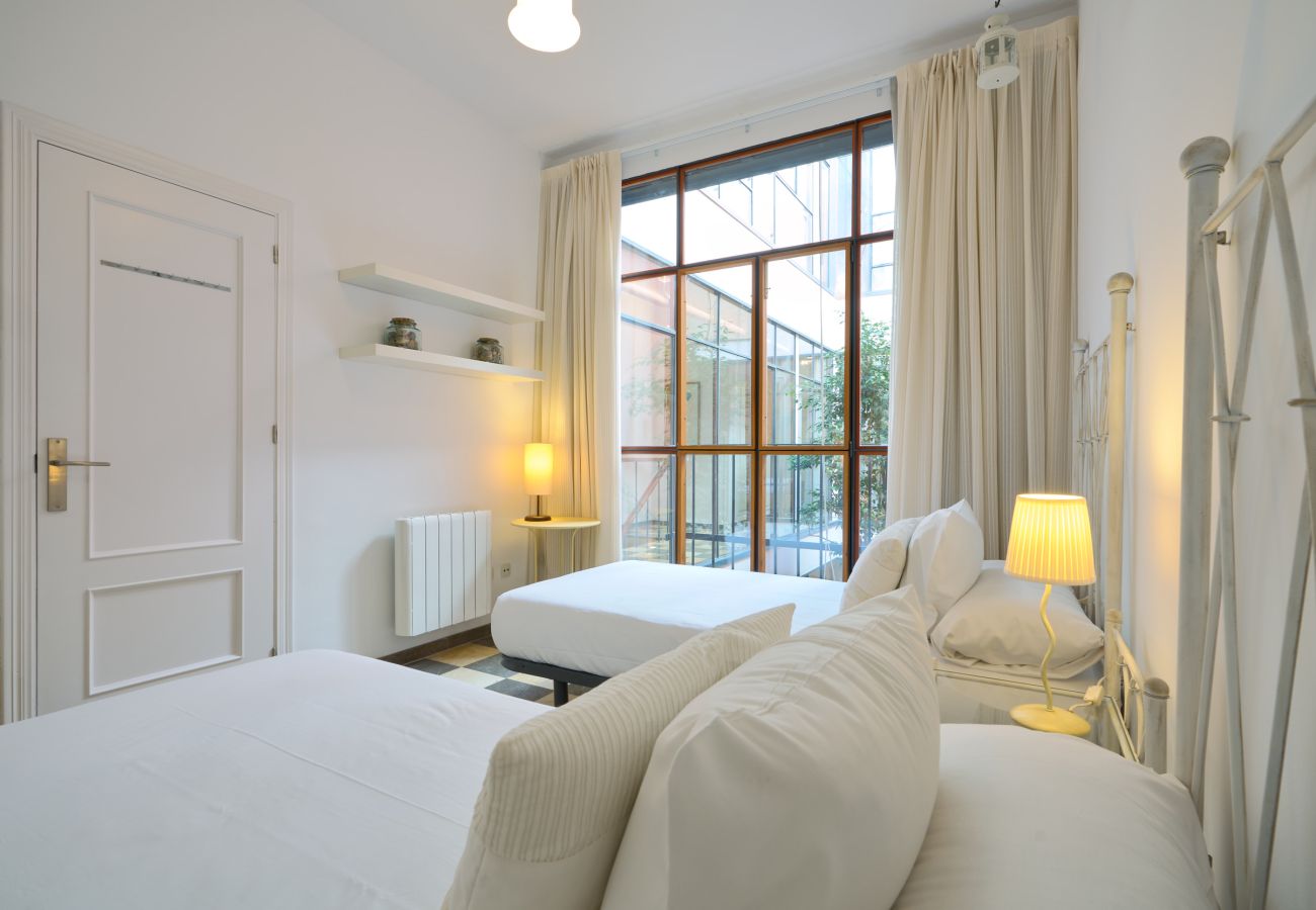 House in Seville - San Bernardo