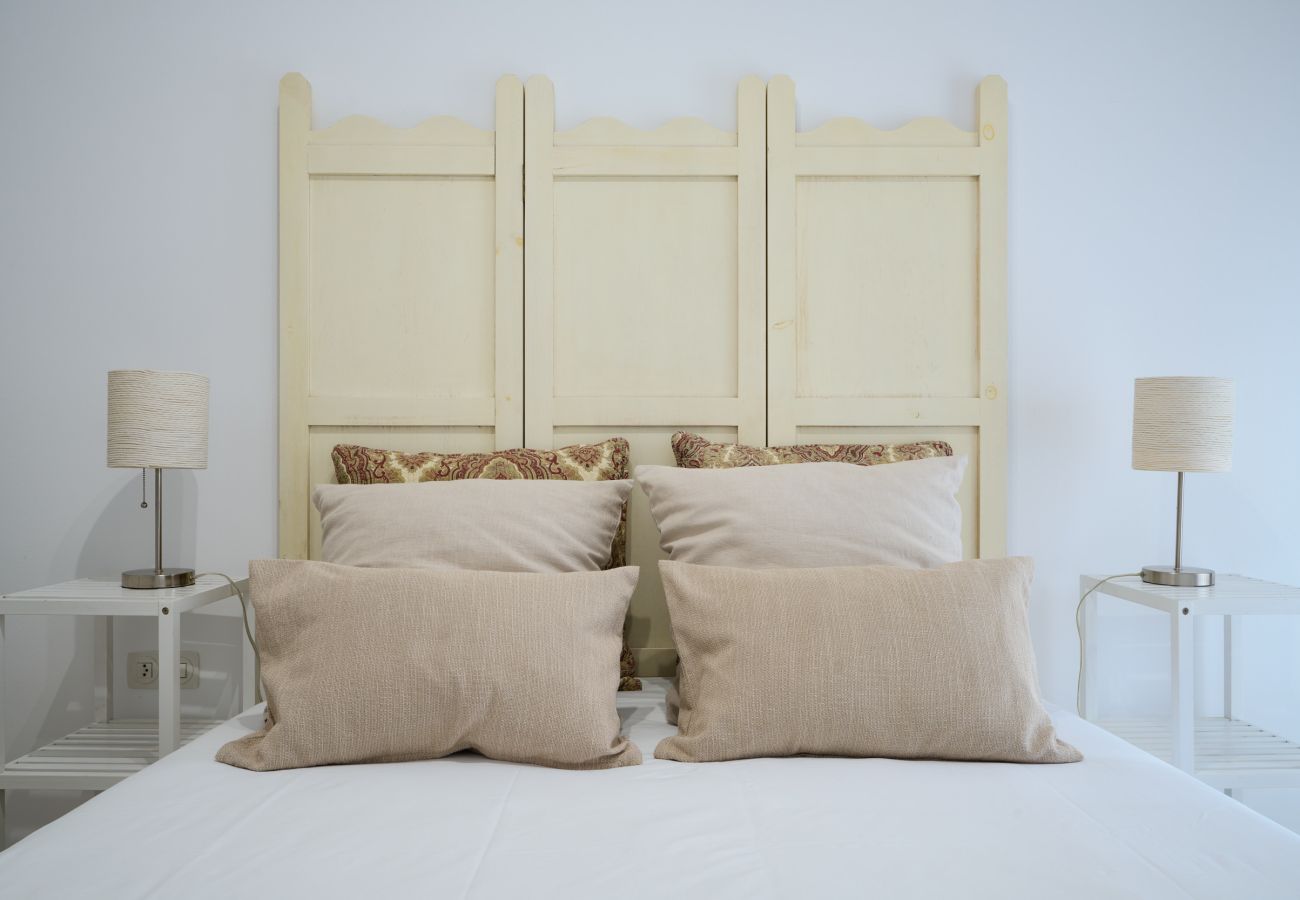 House in Seville - San Bernardo