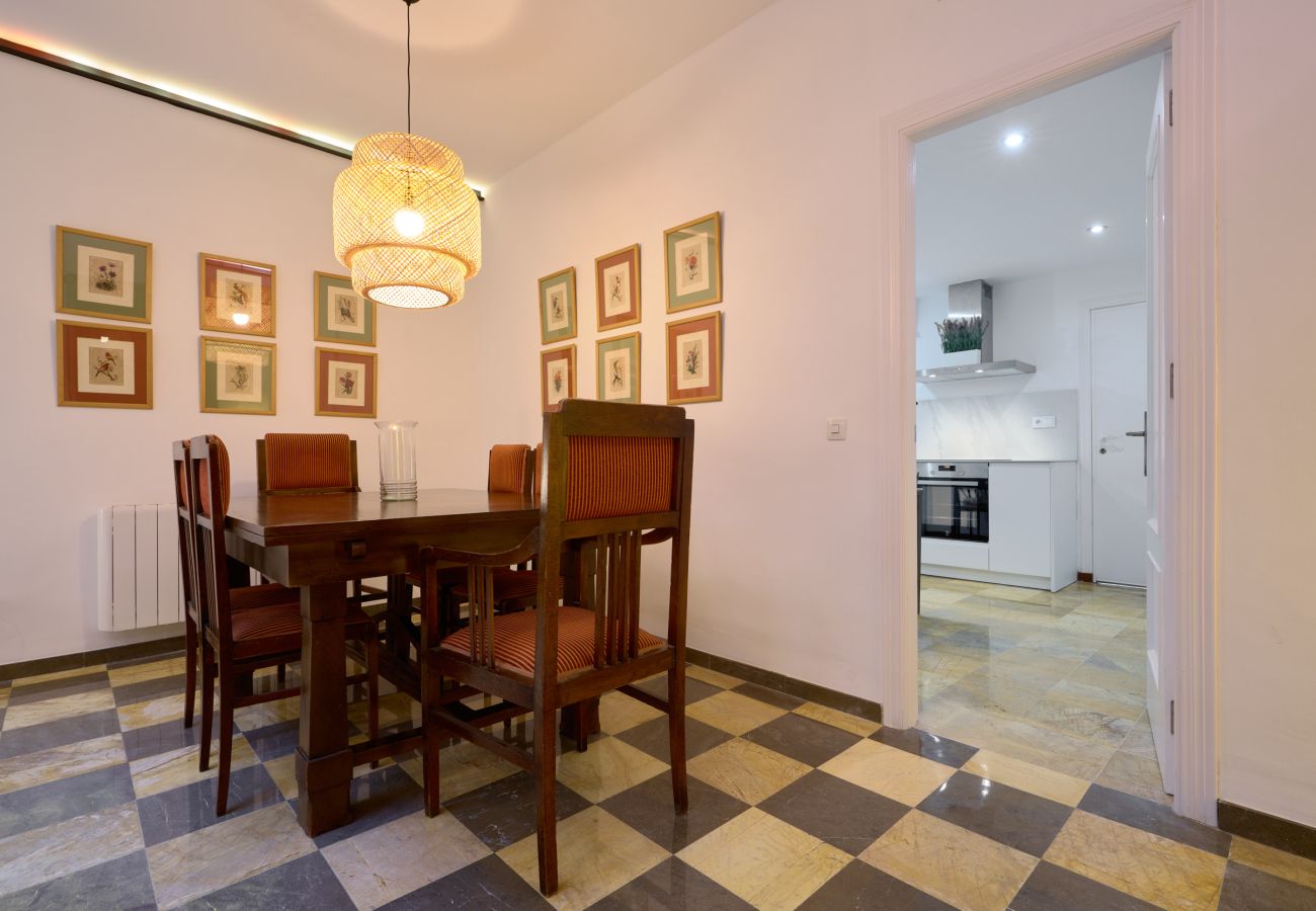 House in Seville - San Bernardo