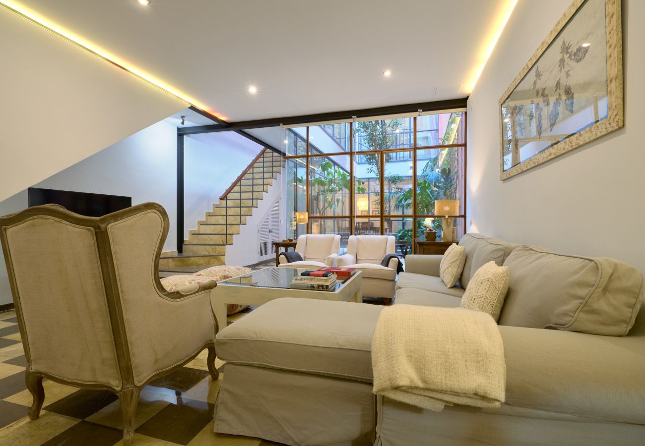 House in Seville - San Bernardo
