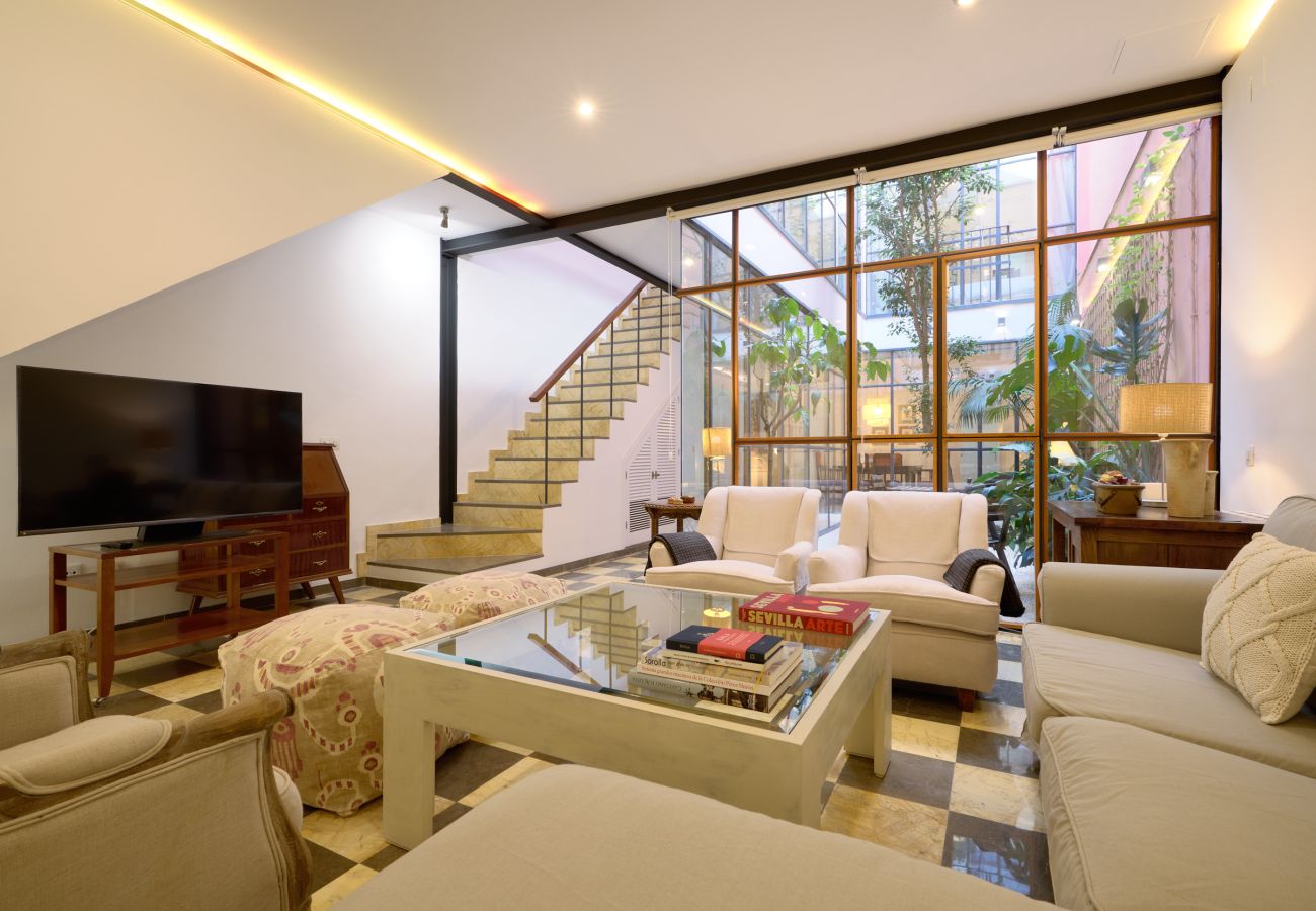 House in Seville - San Bernardo
