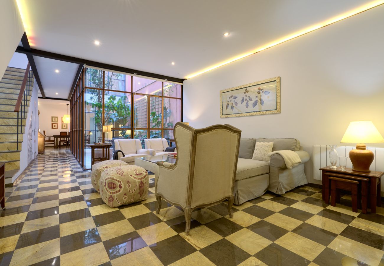 House in Seville - San Bernardo