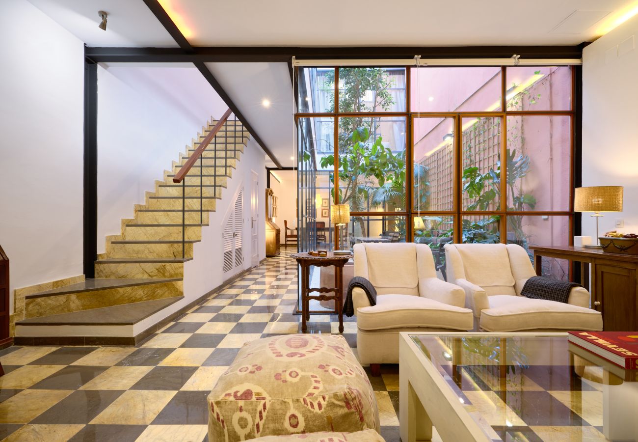House in Seville - San Bernardo