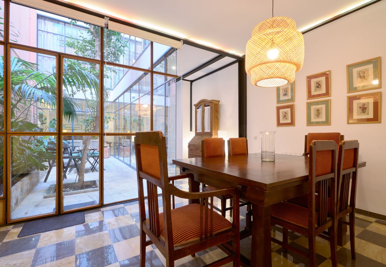 House in Seville - San Bernardo
