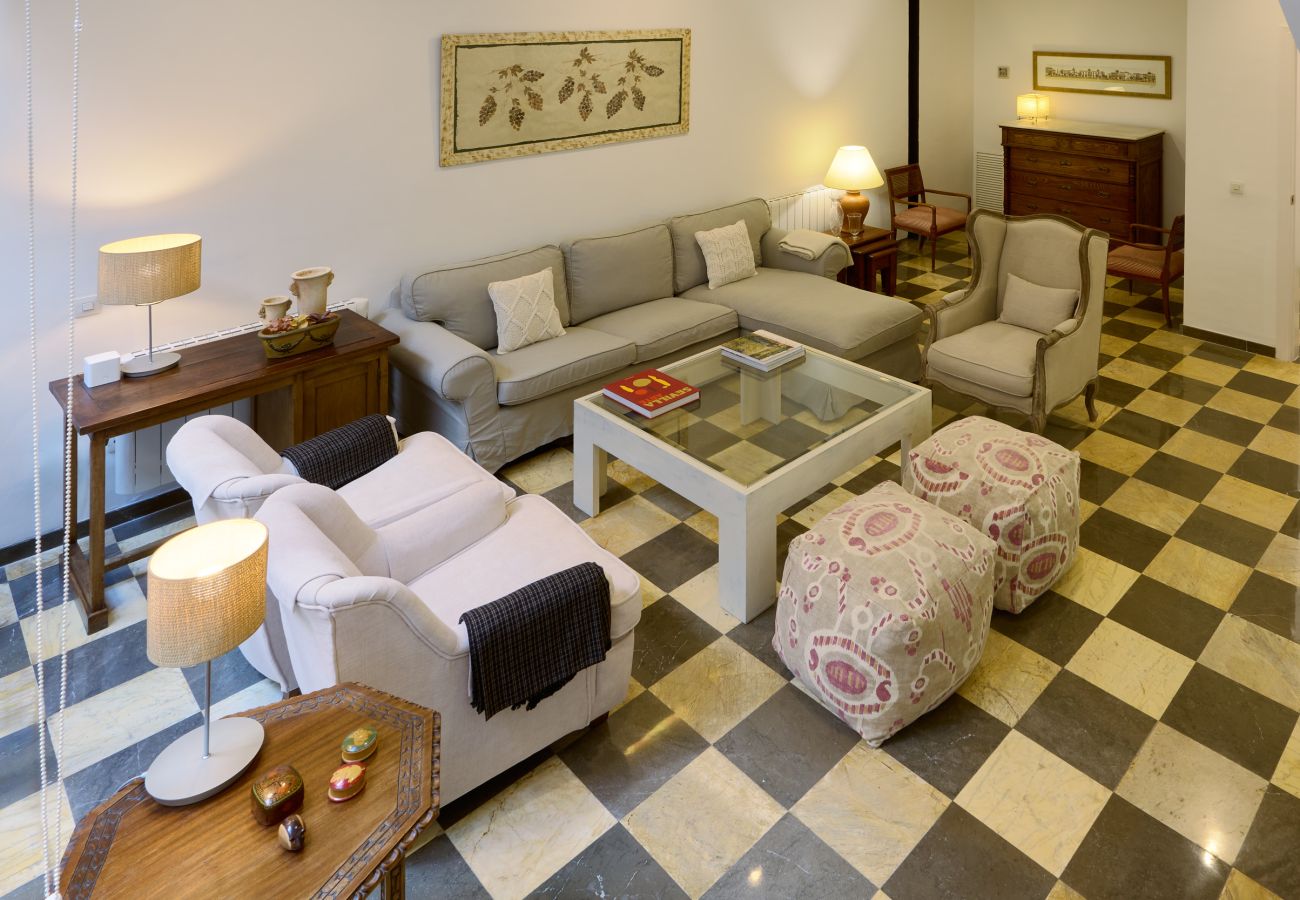 House in Seville - San Bernardo