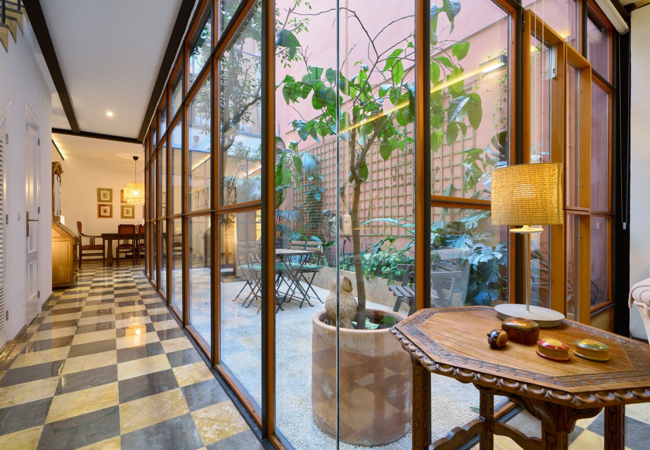 House in Seville - San Bernardo