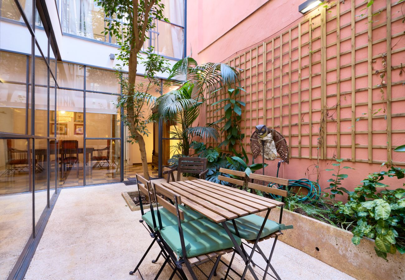 House in Seville - San Bernardo