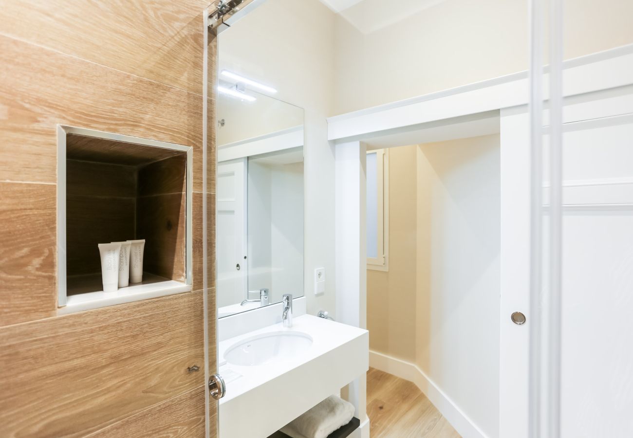 Apartment in Seville - Mateos Gago I