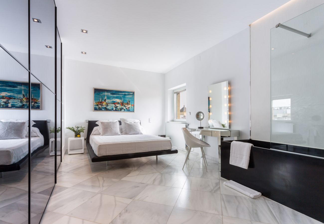 Apartment in Seville - Puerta del León