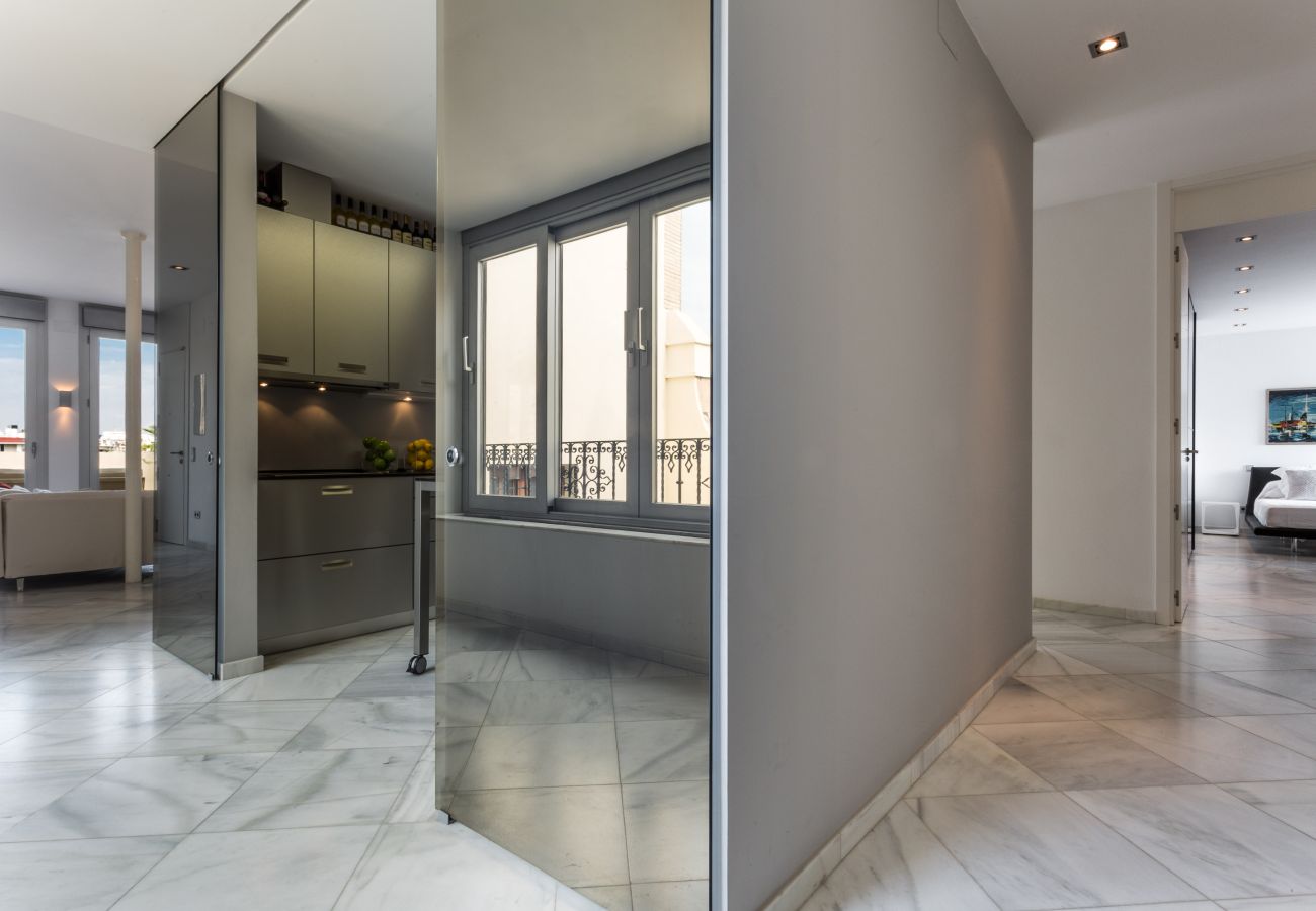 Apartment in Seville - Puerta del León