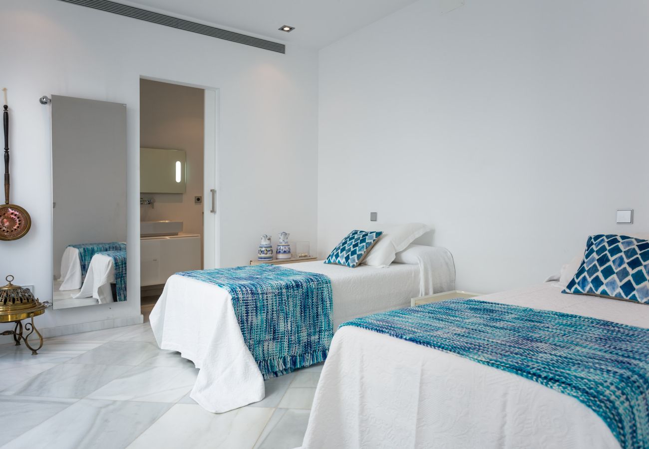 Apartment in Seville - Puerta del León