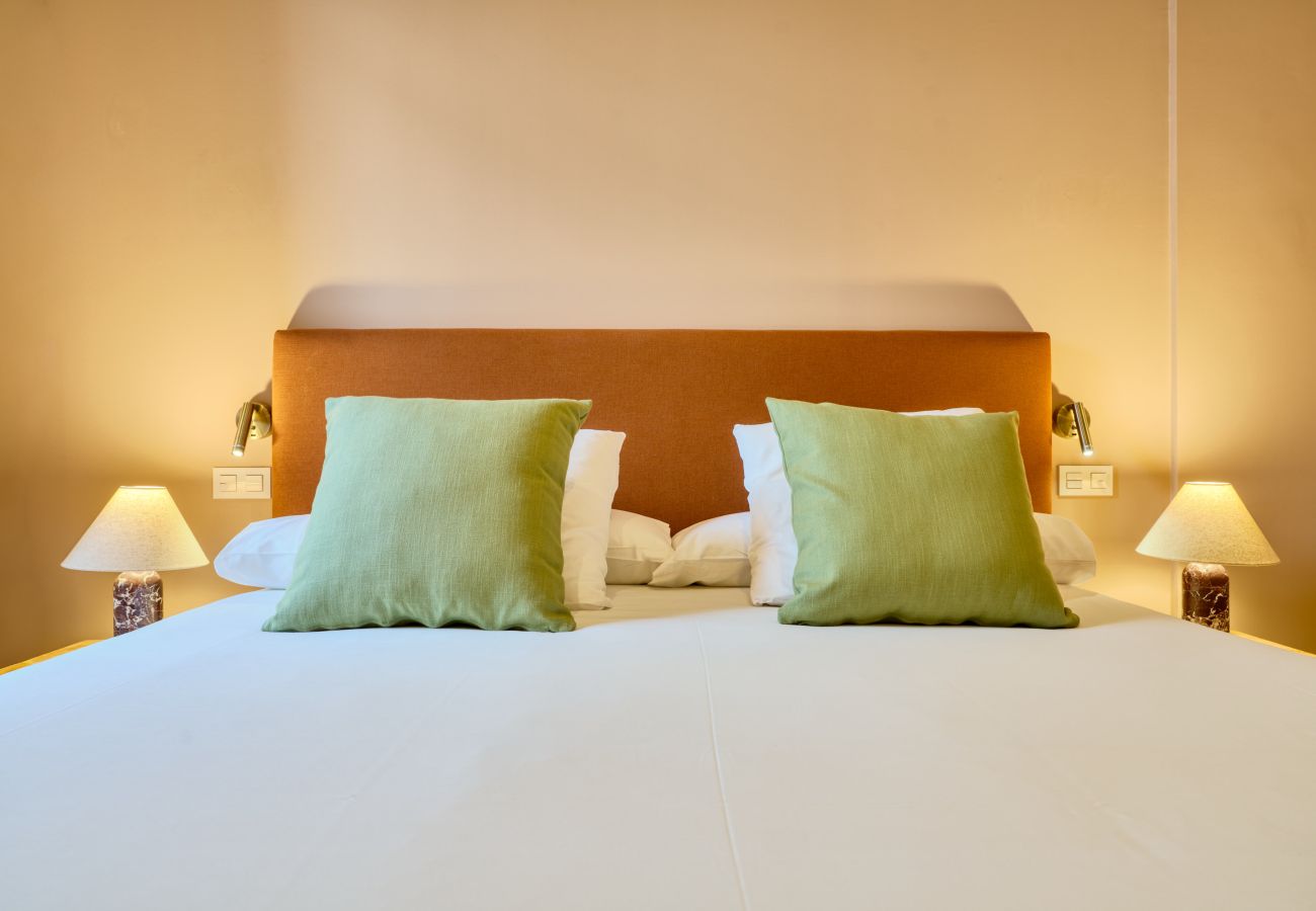 Apartment in Seville - Adriano 1.1