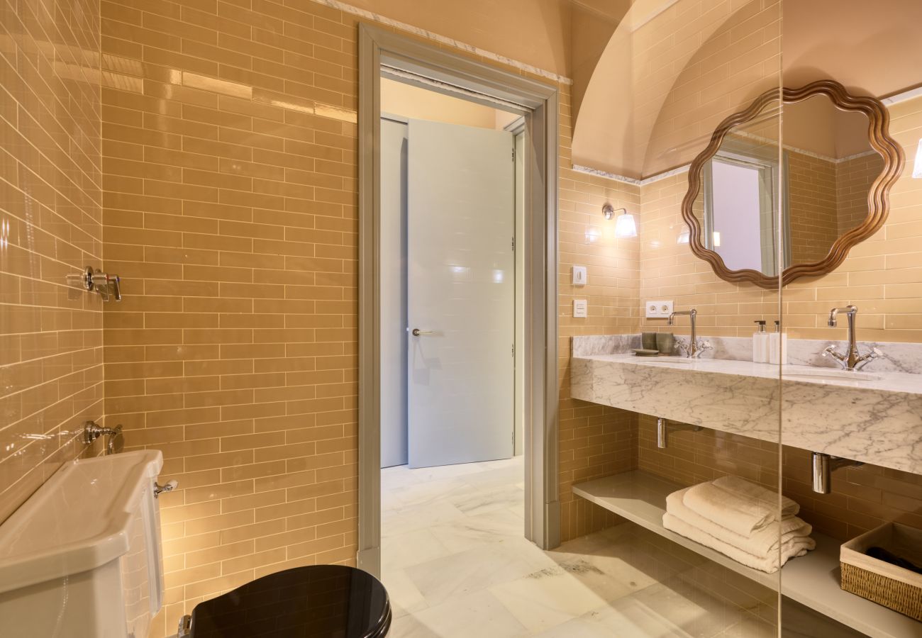 Apartment in Seville - Adriano 1.1