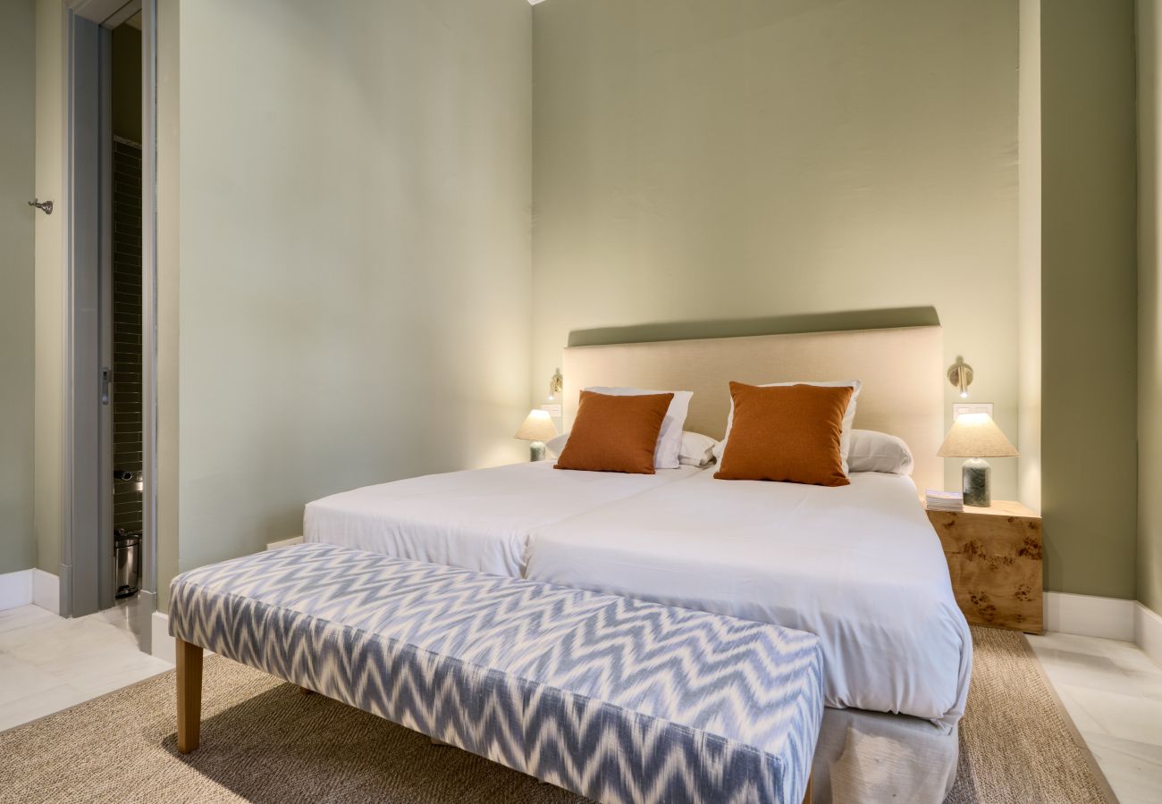 Apartment in Seville - Adriano 1.2