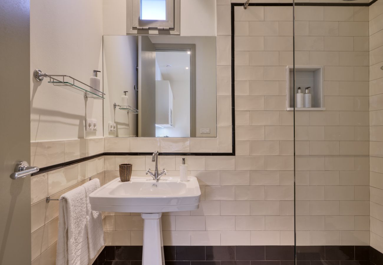 Apartment in Seville - Luis de Vargas 2B